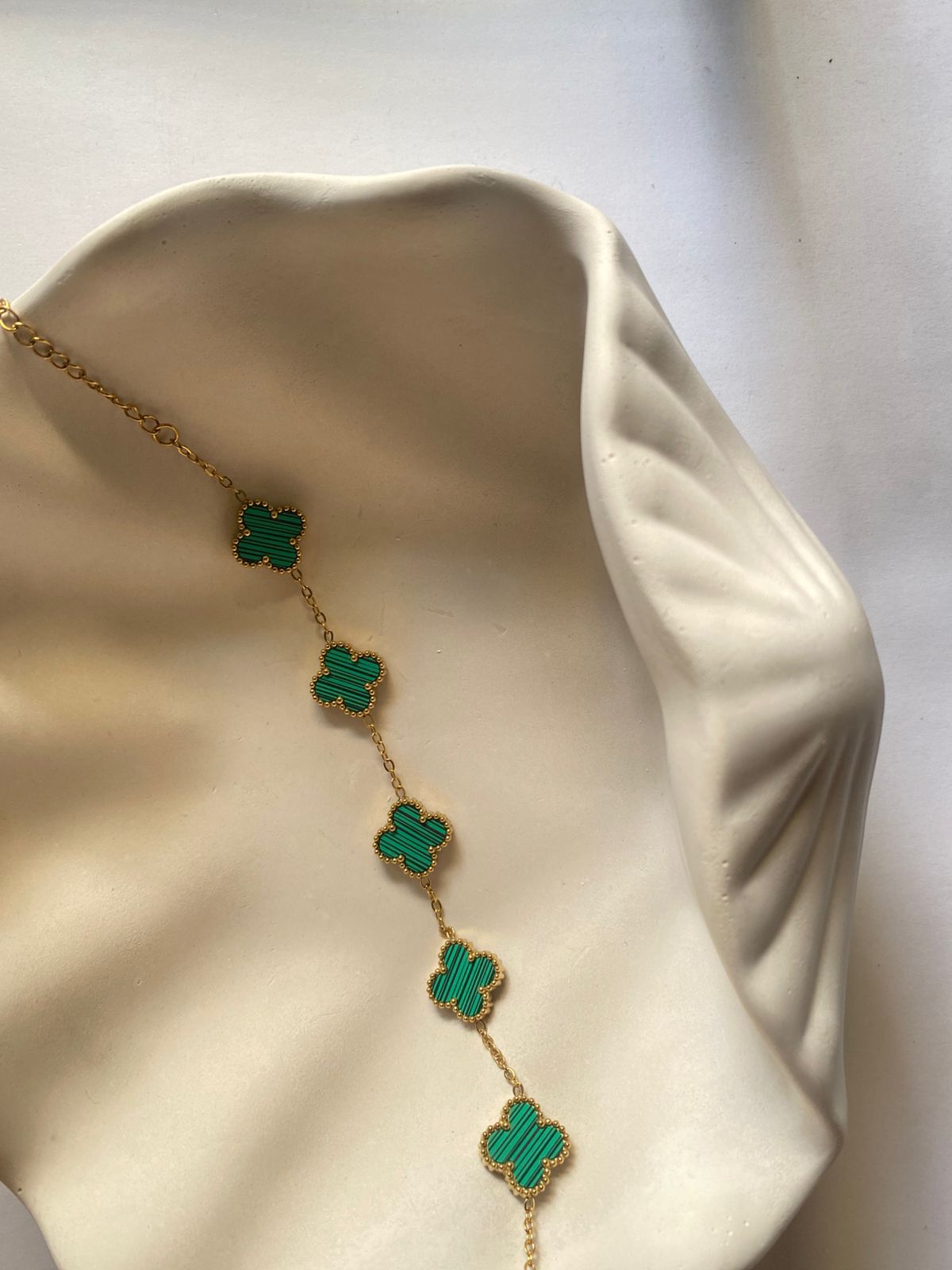 Emerald Clover Muse Bracelet