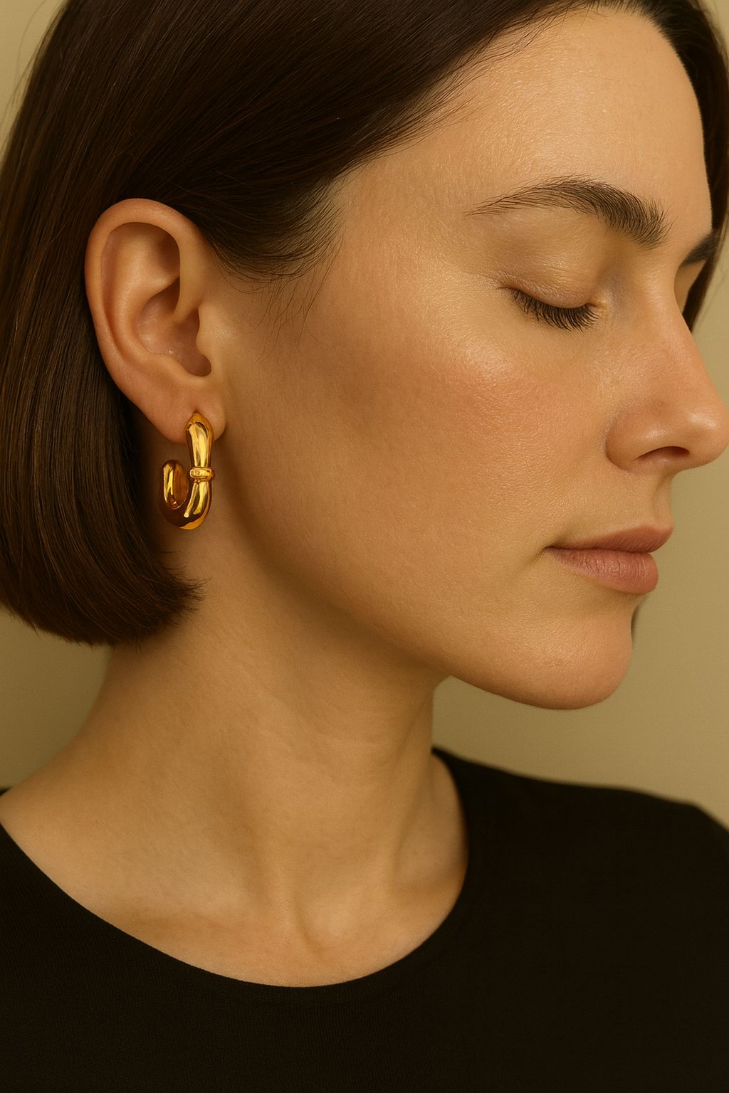 Golden Muse Bold Curve Hoops