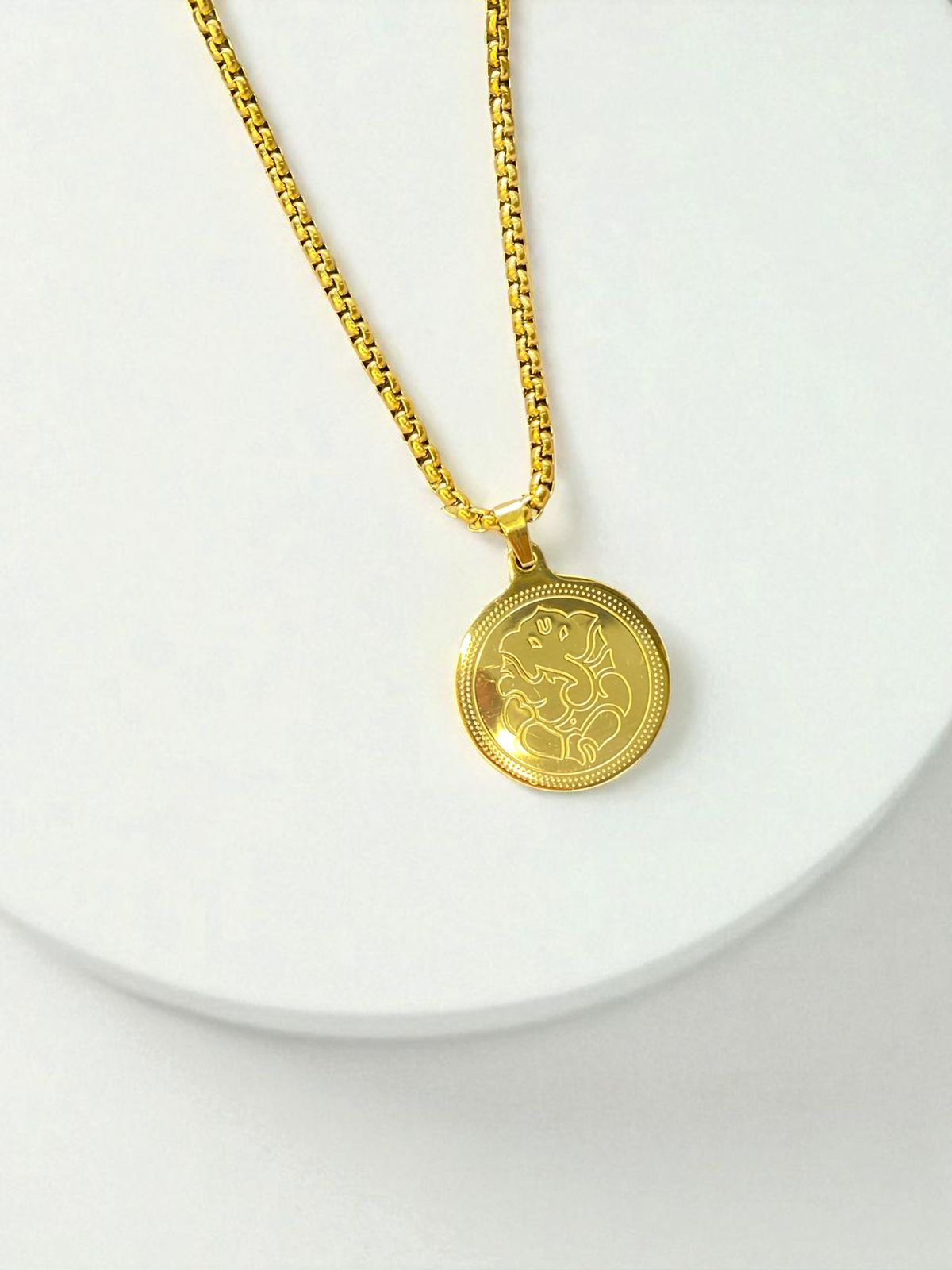 Ganesh Gold Medallion Chain for Men (24 Inch)