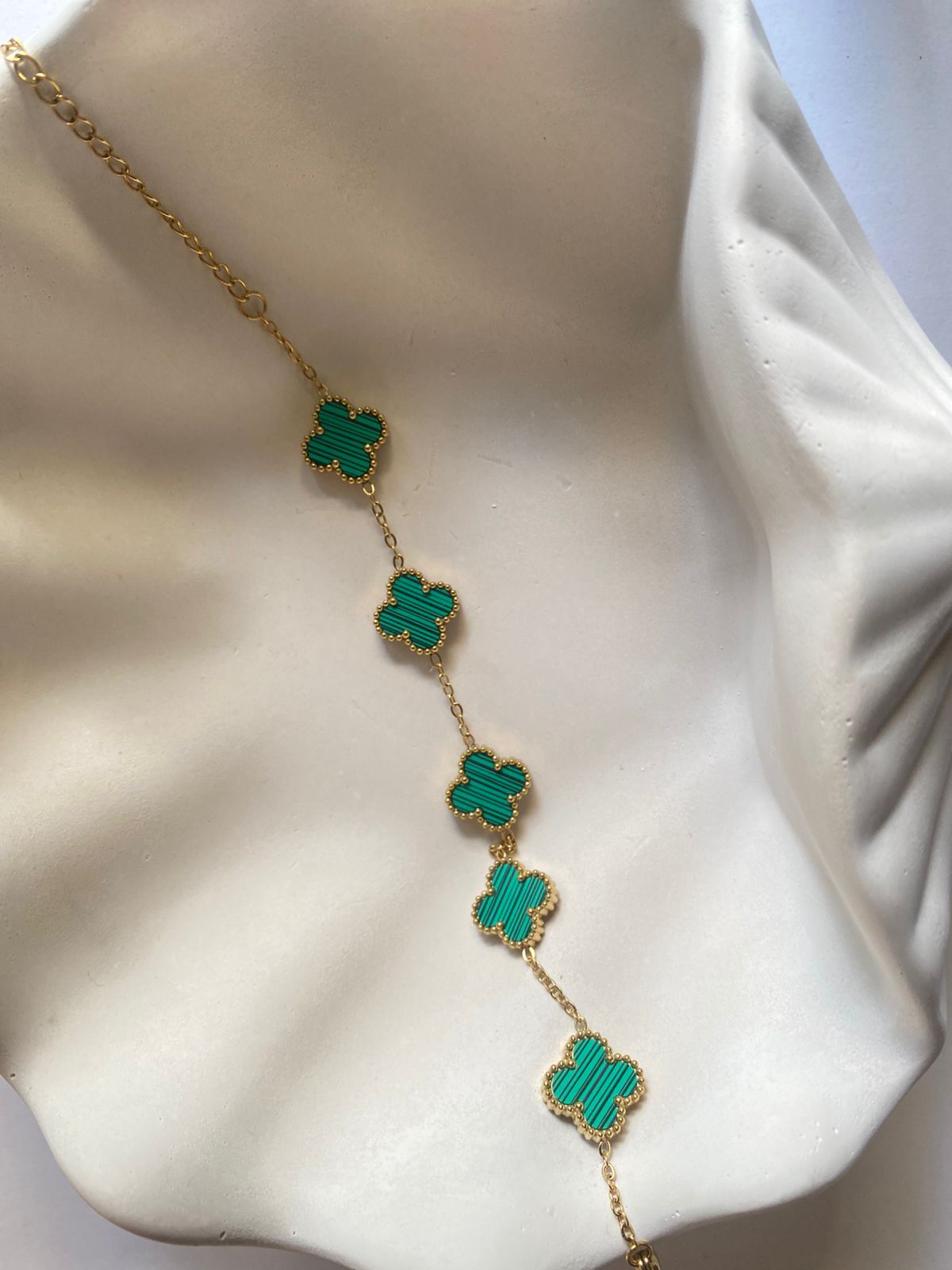 Emerald Clover Muse Bracelet