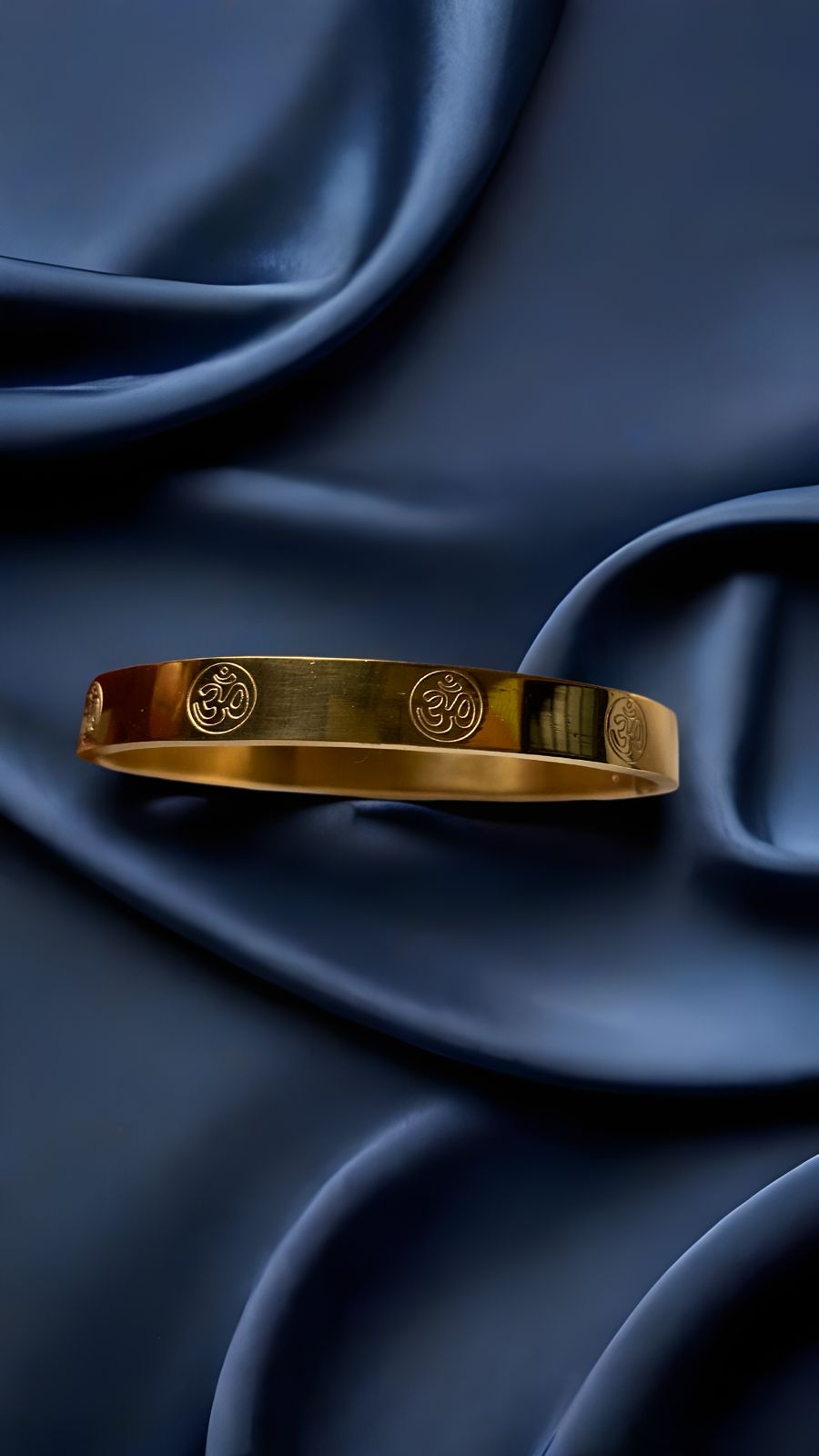 Stunning Om Engraved Men's Gold Bracelet