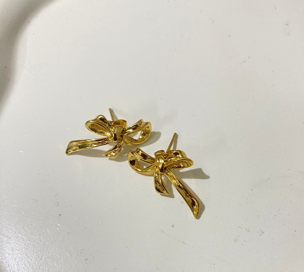 Golden Muse Bow Knot Gold Stud Earrings